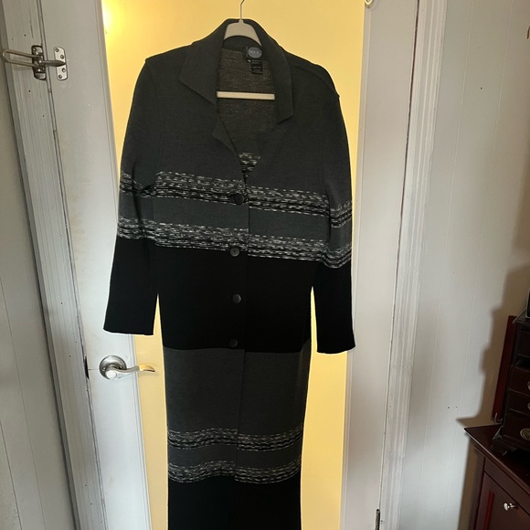 Heavyweight, Italian, Merino wool, button up, duster cardigan - Picture 2 of 7